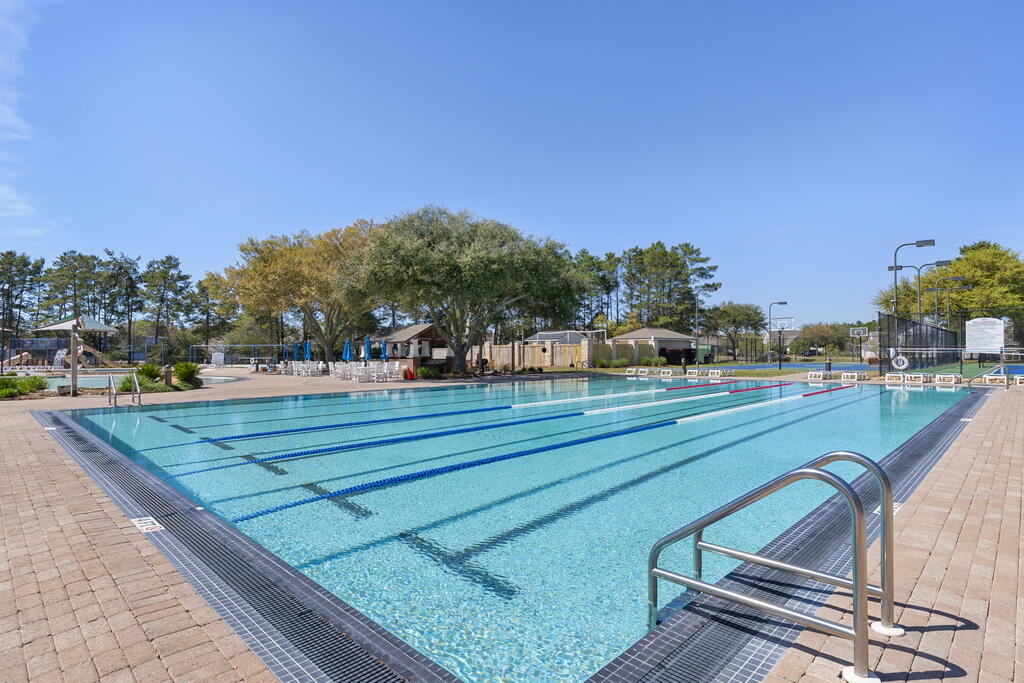 THE VINEYARDS - Residential