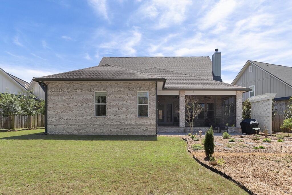 THE VINEYARDS - Residential