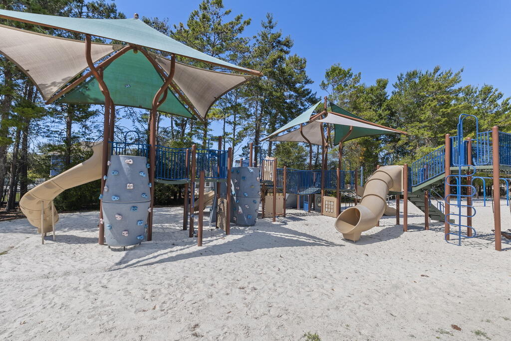 THE VINEYARDS - Residential