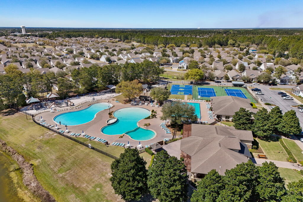 THE VINEYARDS - Residential