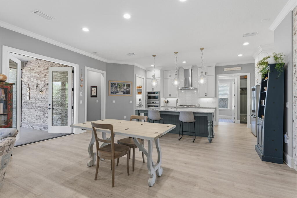 THE VINEYARDS - Residential