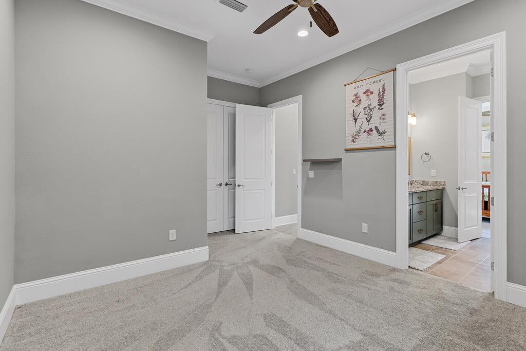 THE VINEYARDS - Residential