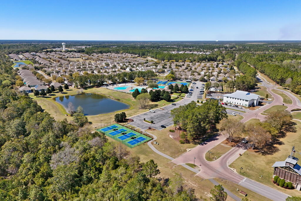 THE VINEYARDS - Residential