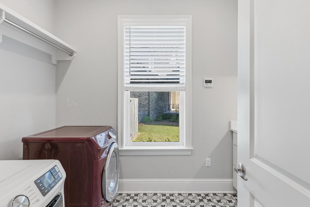 THE VINEYARDS - Residential