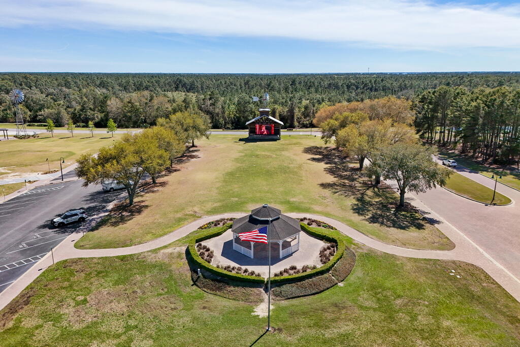 THE VINEYARDS - Residential