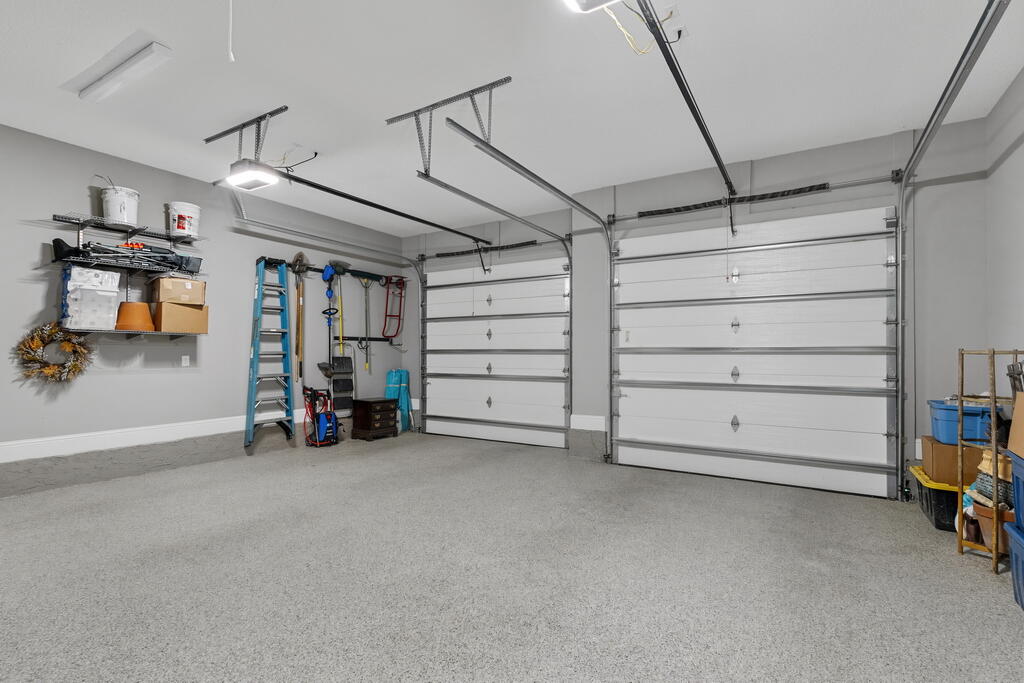 THE VINEYARDS - Residential