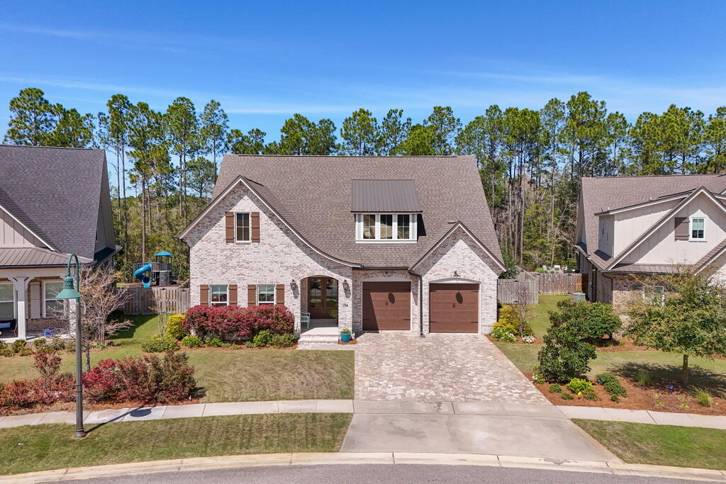 THE VINEYARDS - Residential