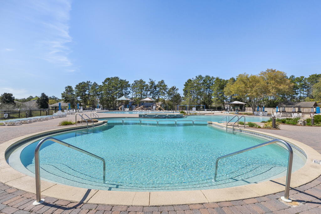 THE VINEYARDS - Residential