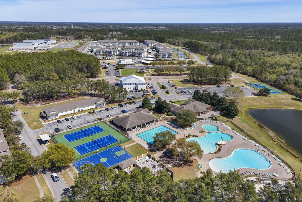 THE VINEYARDS - Residential