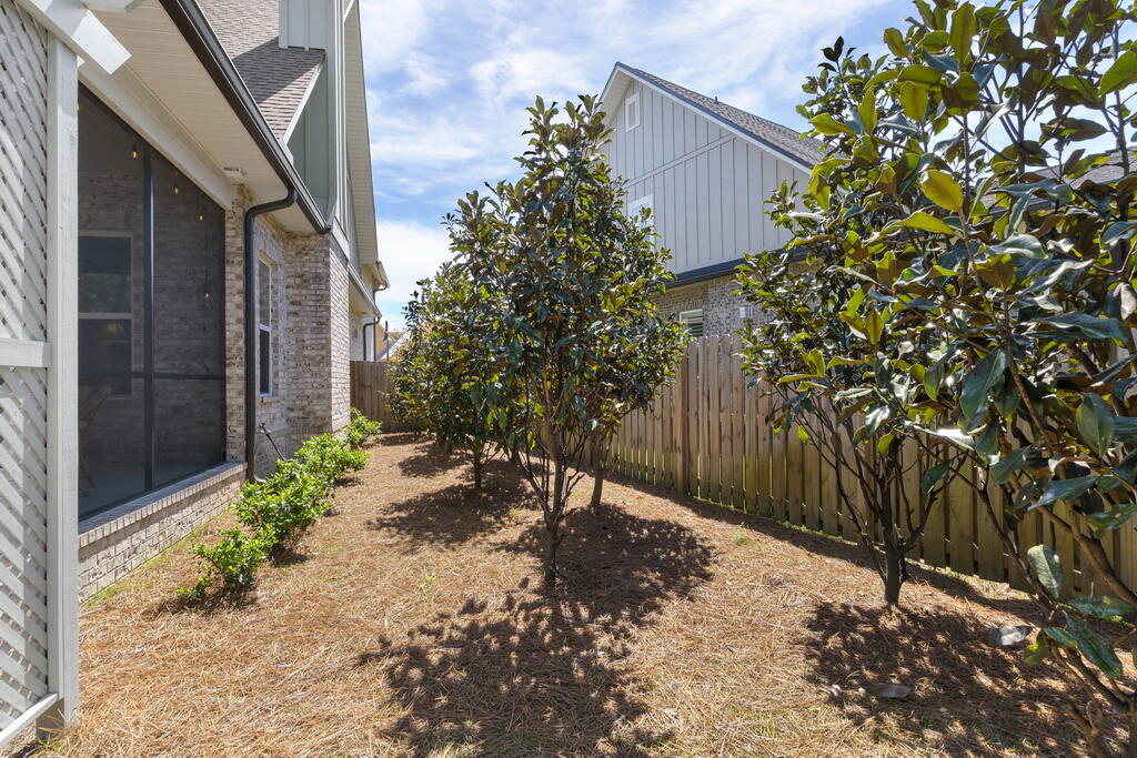 THE VINEYARDS - Residential