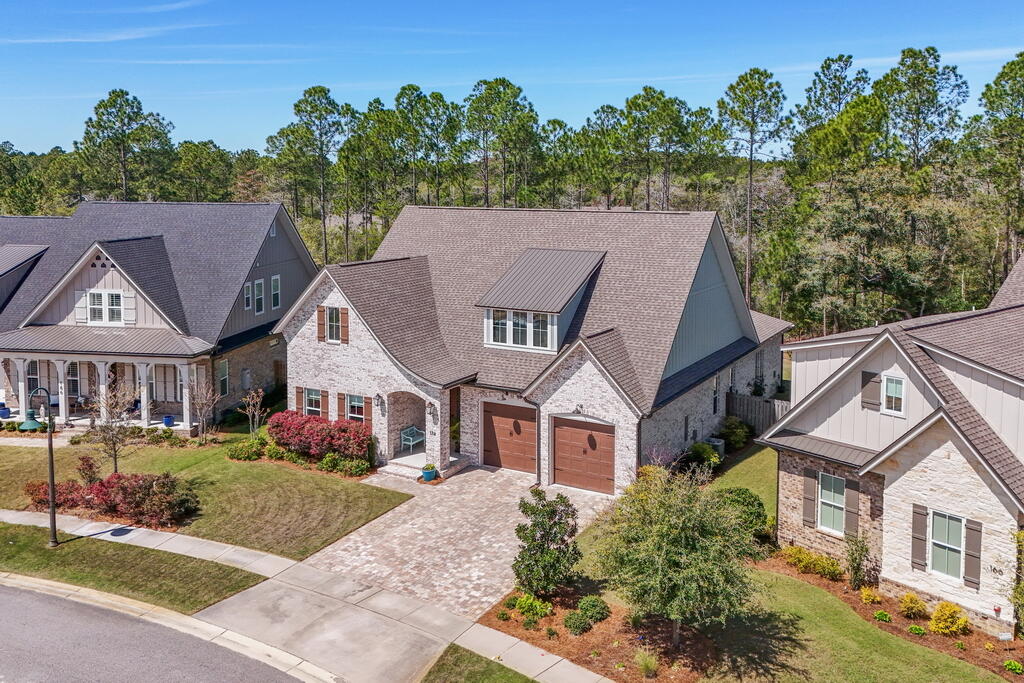 THE VINEYARDS - Residential