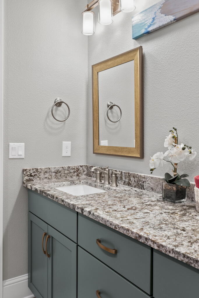 THE VINEYARDS - Residential