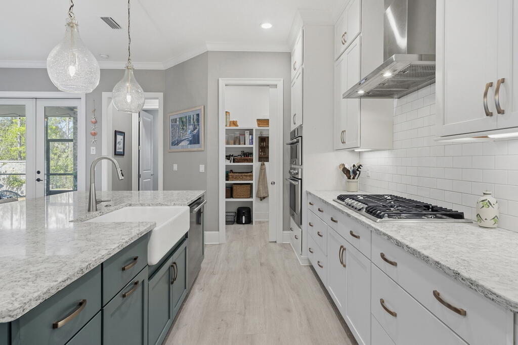 THE VINEYARDS - Residential