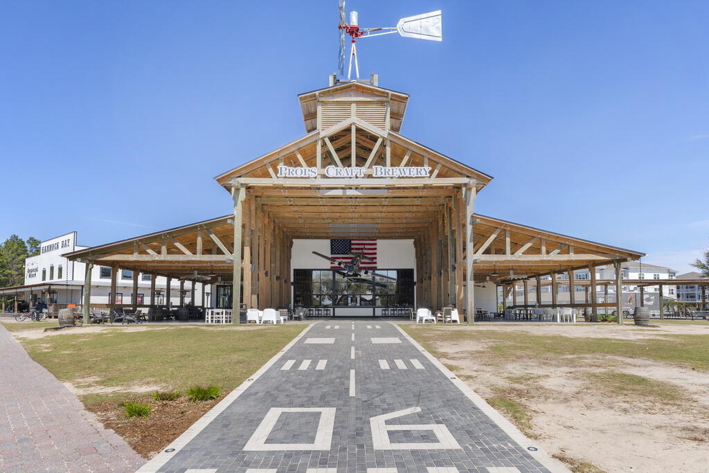 THE VINEYARDS - Residential