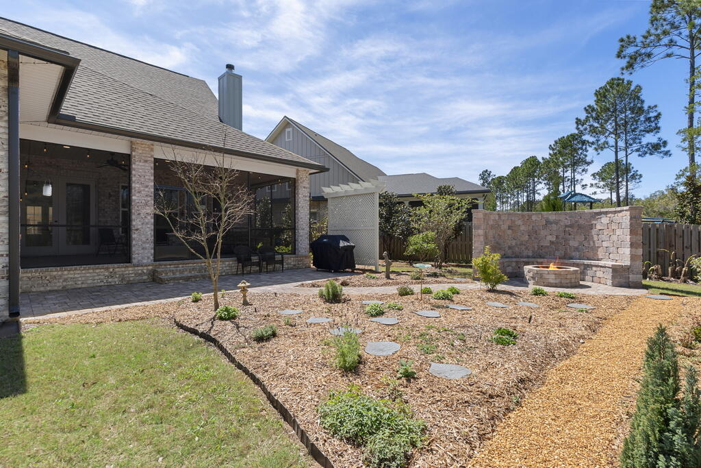 THE VINEYARDS - Residential