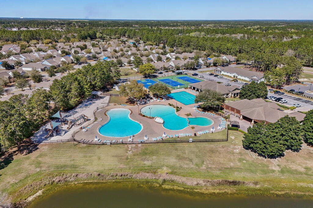 THE VINEYARDS - Residential
