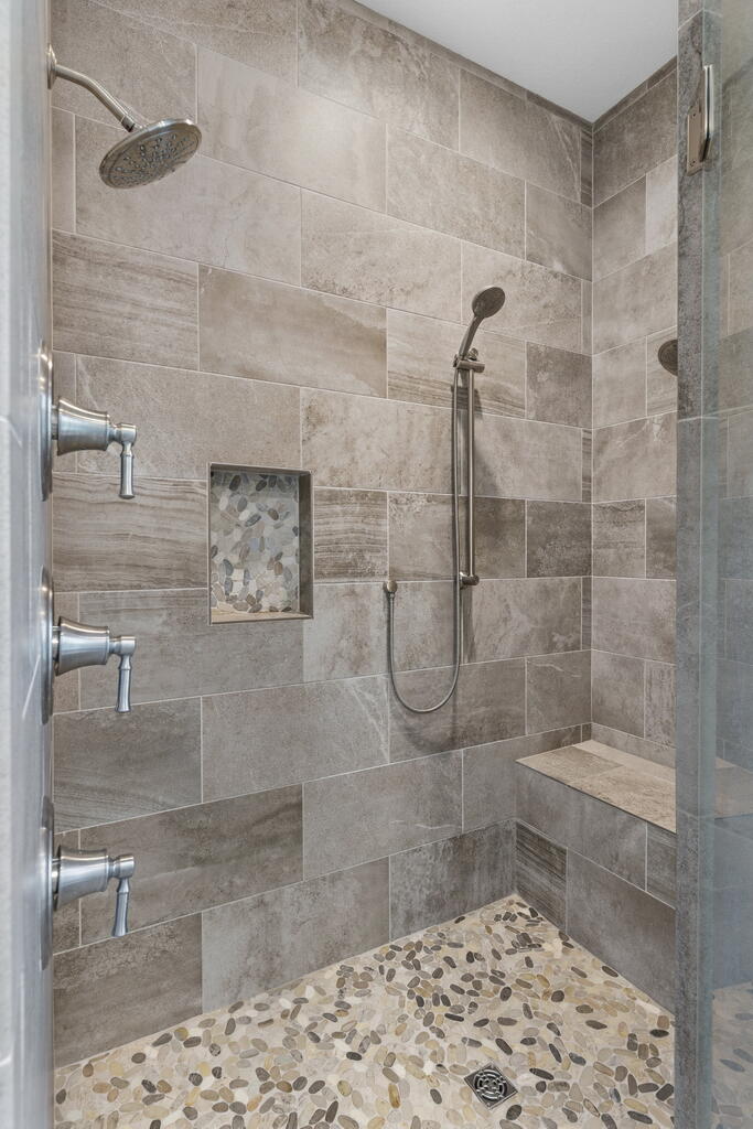 THE VINEYARDS - Residential