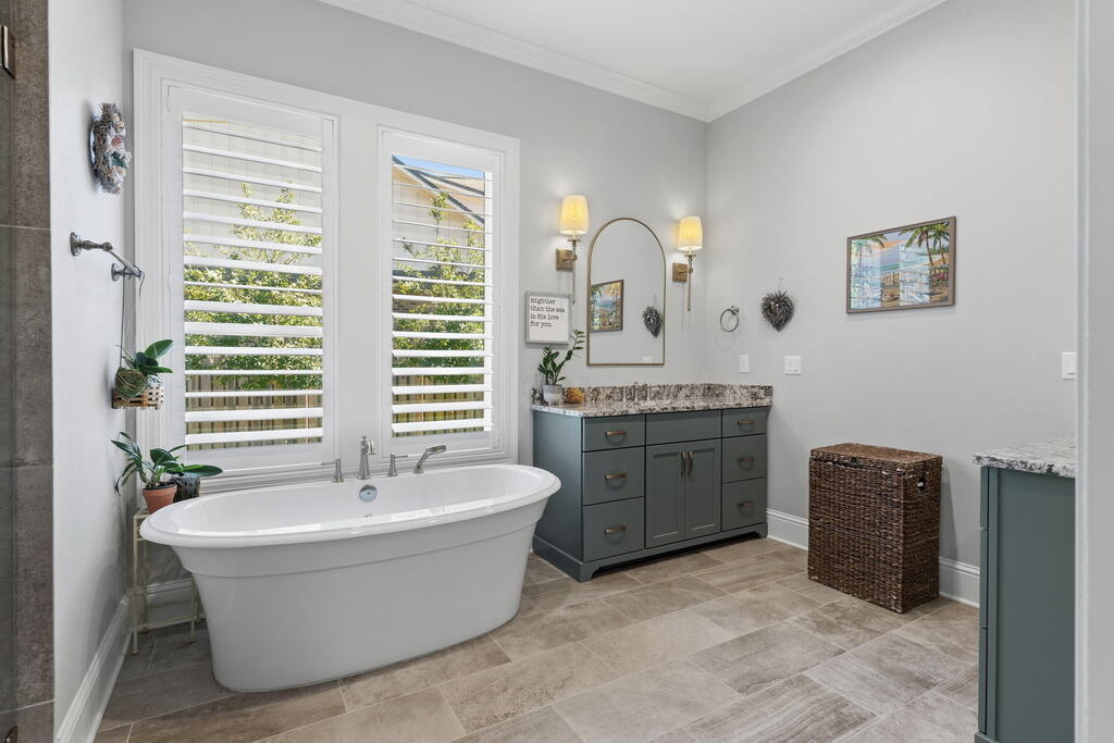 THE VINEYARDS - Residential