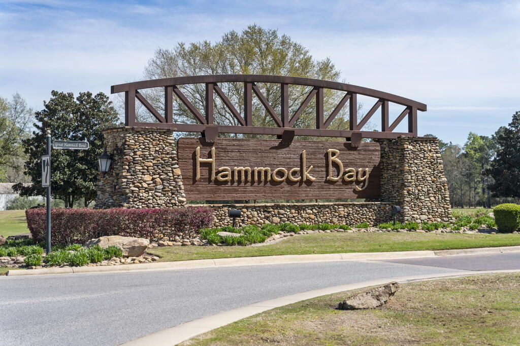 THE VINEYARDS - Residential