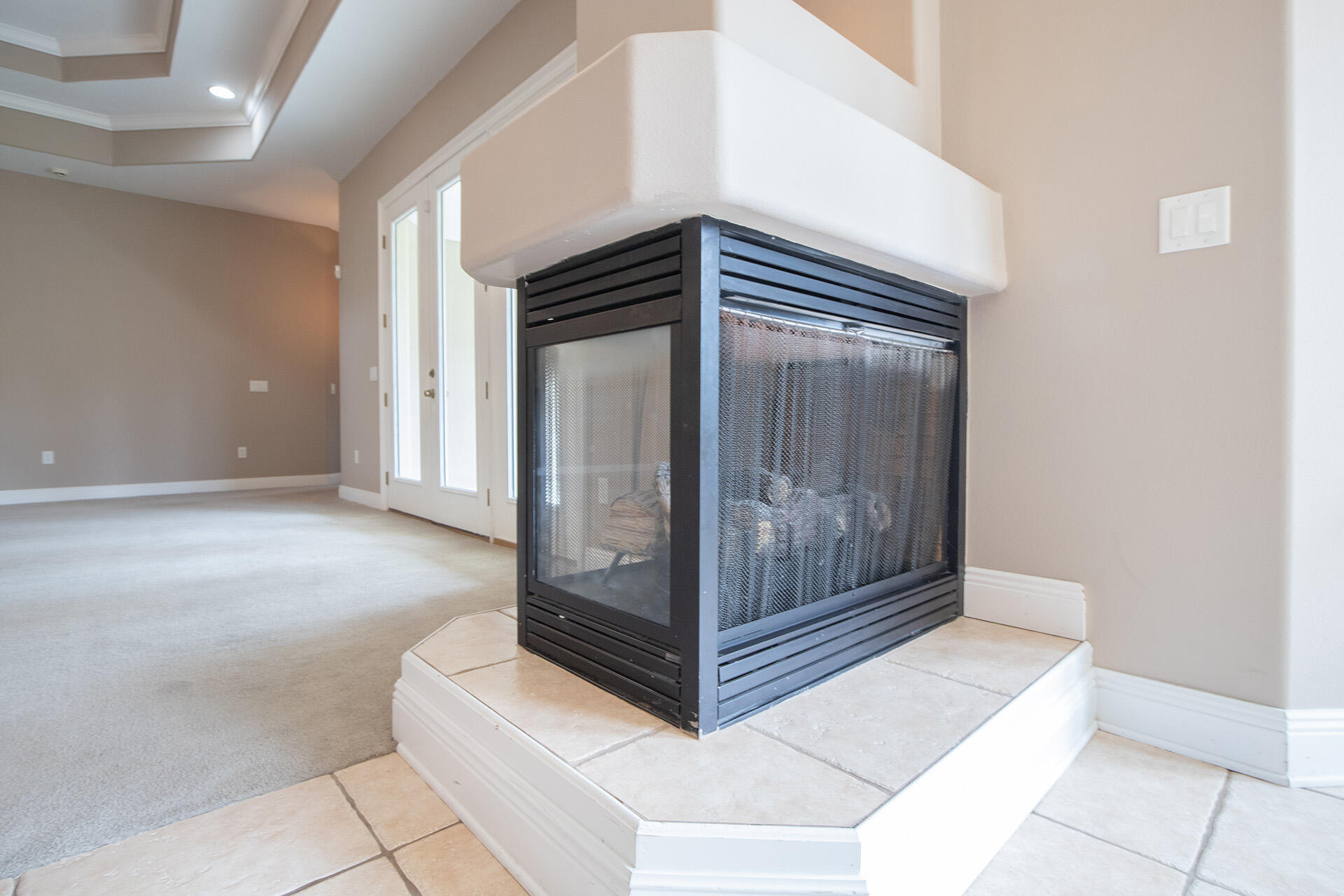 CHARDONNAY ESTATES - Residential