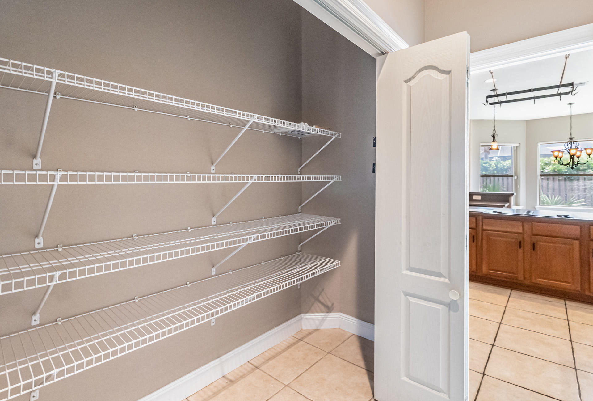 CHARDONNAY ESTATES - Residential