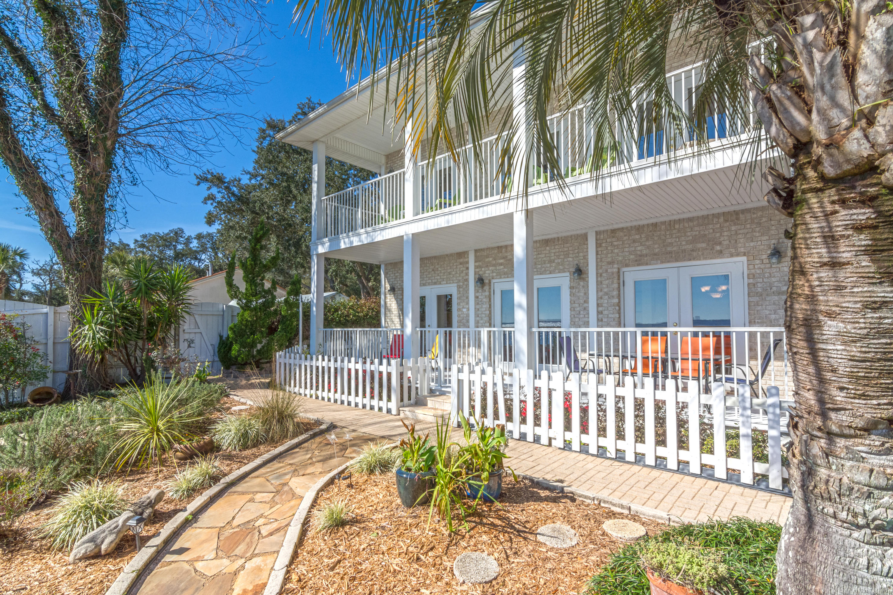 Jackpot!!! Wonderful Bayfront home under $500,000!!!Breathtaking views AND boat dock with lift in addition to fishing, kayaking, watching the sunset while sipping a glass of wine or being entertained by the frolicking fish while drinking your morning coffee. Need some income? Home was listed on Airbnb and grossed $18,000-$22,000 over the summer months for the last two years.For year-round income consider purchasing the additional lot with a 2 BR cottage in addition to this charming southern style home for a total of $540,000. Cottage is currently rented for $700 a month. There are many noteworthy features requiring an extra sheet to list them all which can be found with the Documents. Don't miss out, schedule your showing today & become part of the Florida Life Style we are famous f
