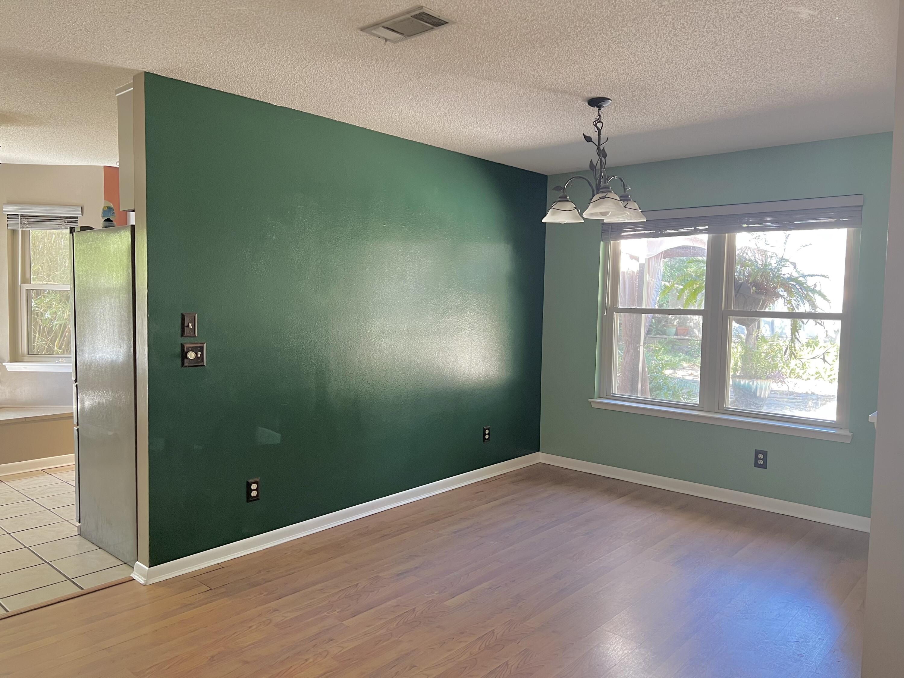 RIDGEFIELD - Residential