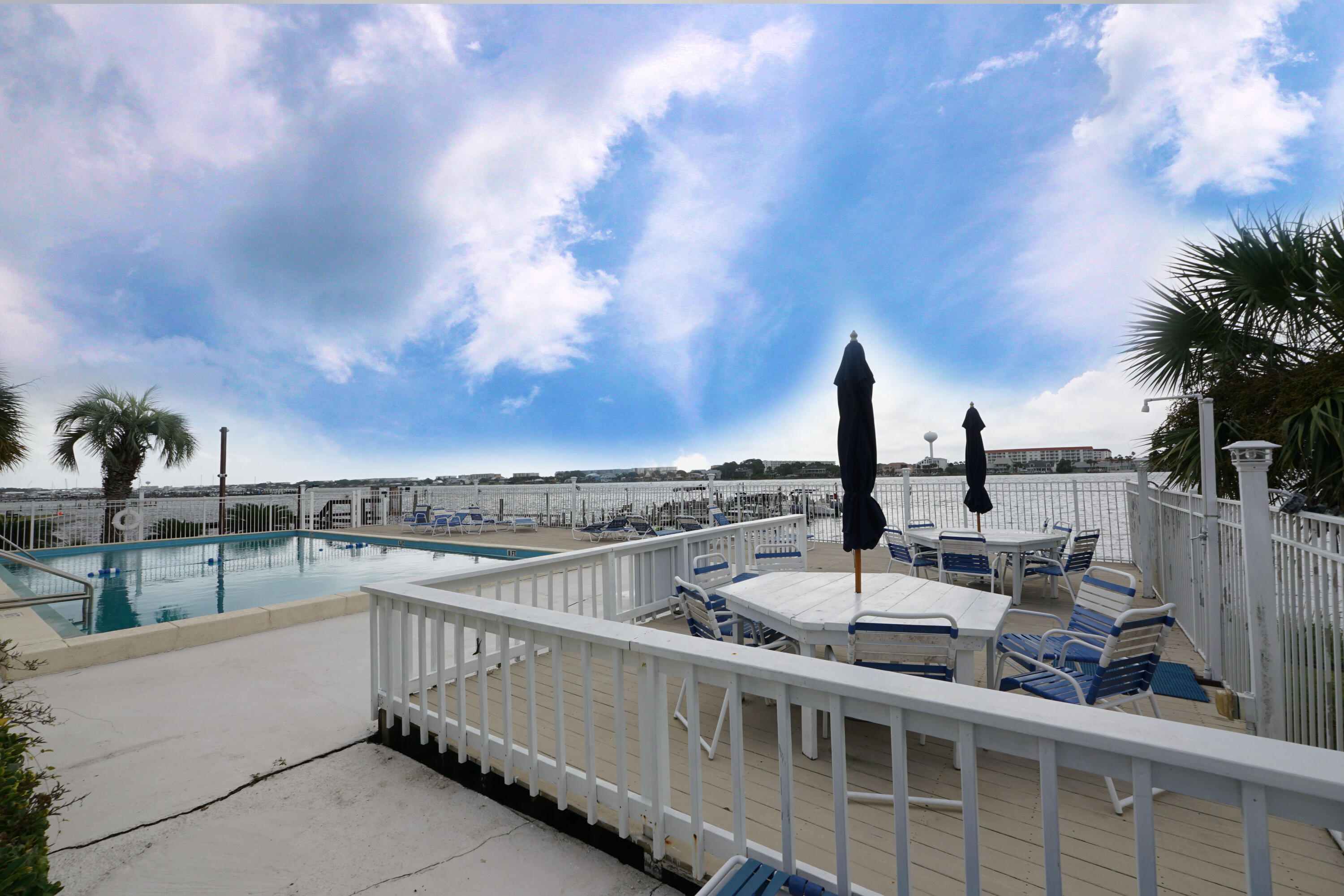 FOUNTAINHEAD CONDO - Residential Lease