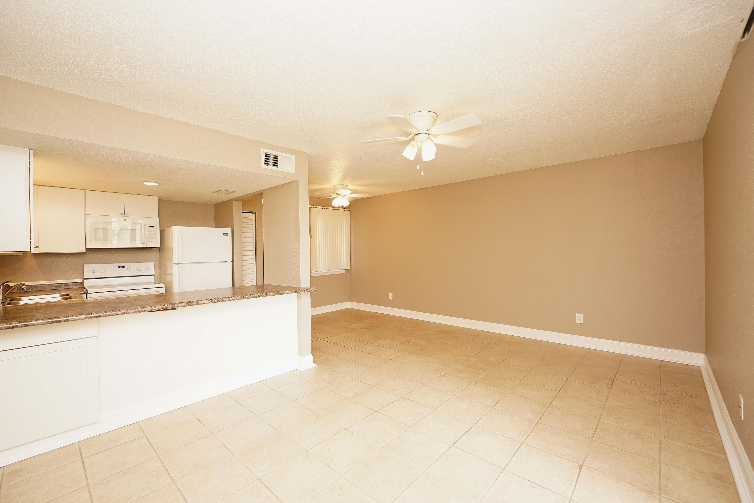 FOUNTAINHEAD CONDO - Residential Lease