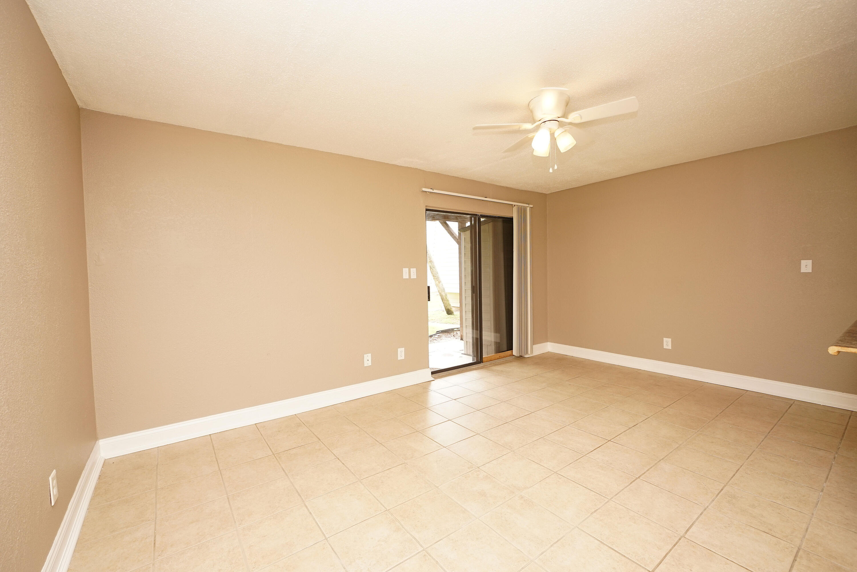 FOUNTAINHEAD CONDO - Residential Lease