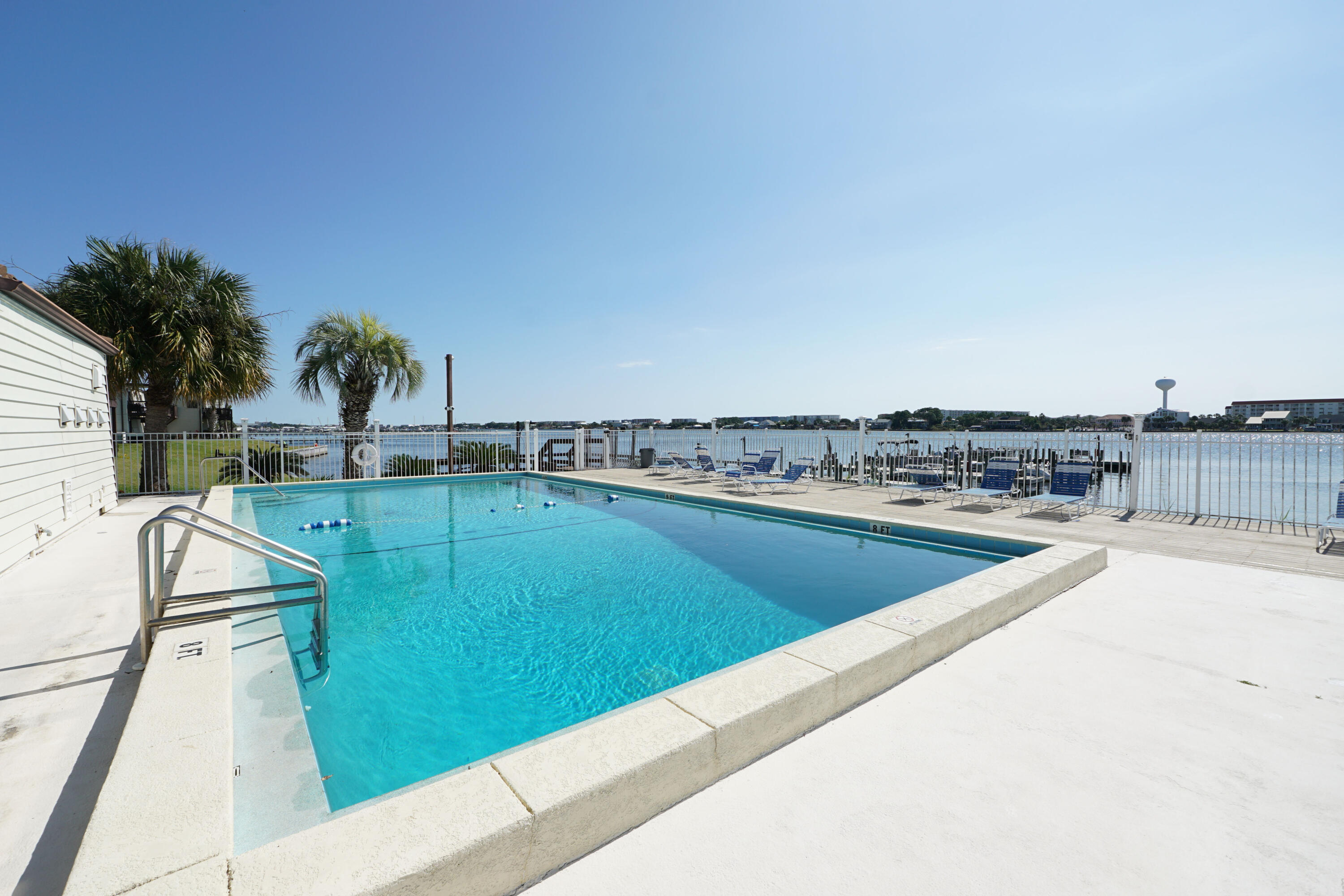 FOUNTAINHEAD CONDO - Residential Lease