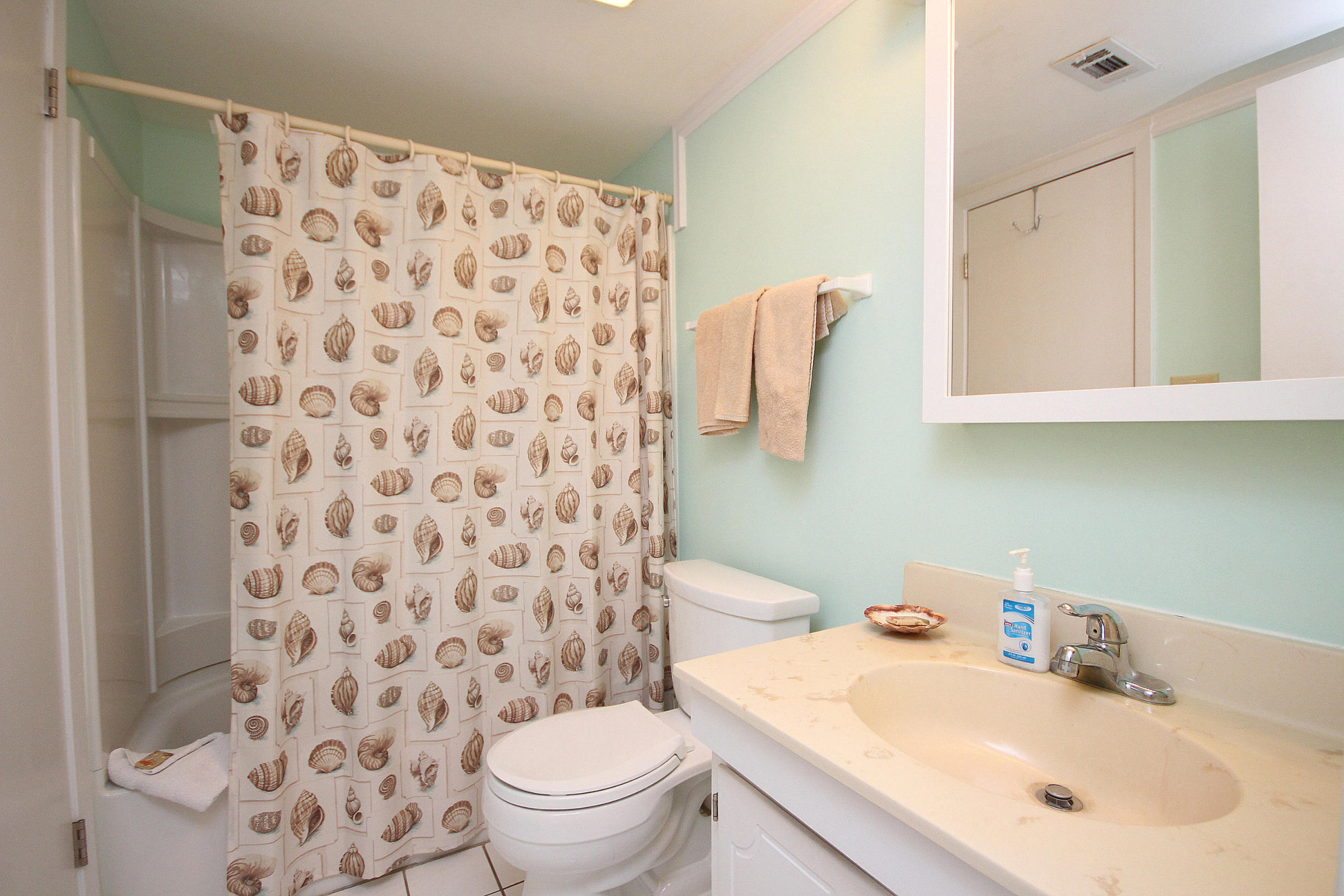 EMERALD ISLE - Residential