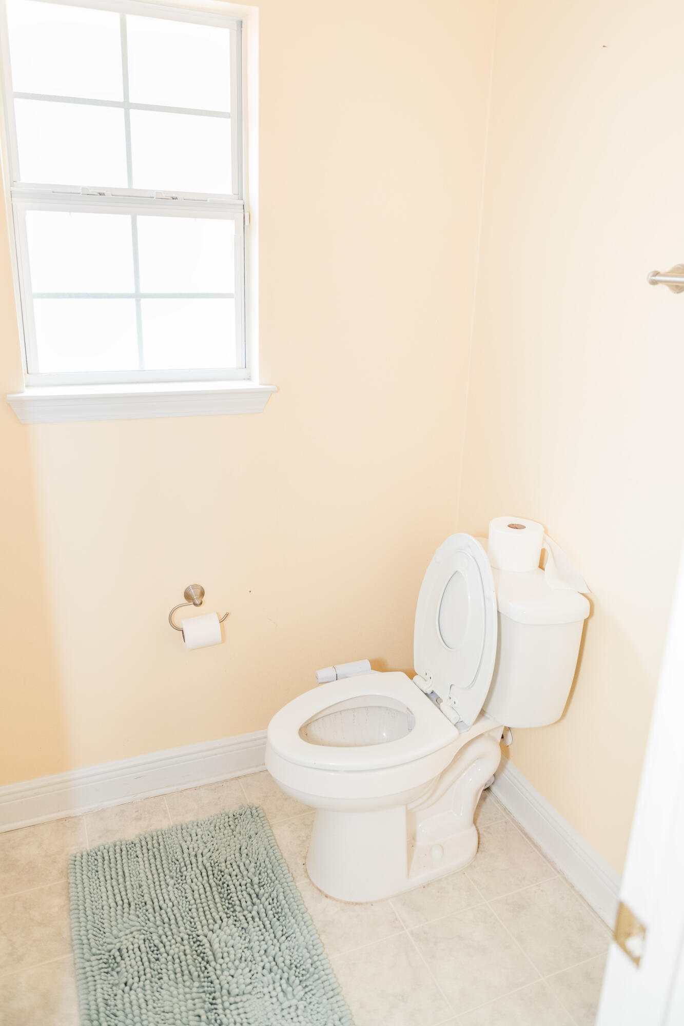 FOX VALLEY PH I - Residential Lease