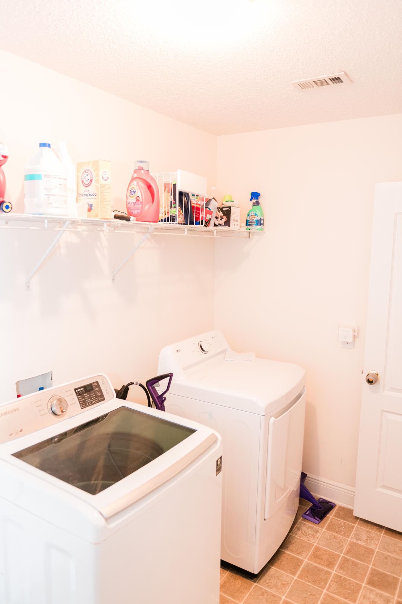 FOX VALLEY PH I - Residential Lease