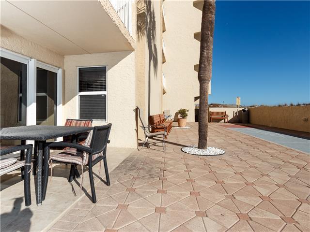 ISLAND ECHO CONDO - Residential