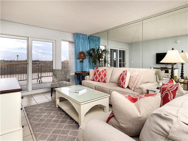 ISLAND ECHO CONDO - Residential