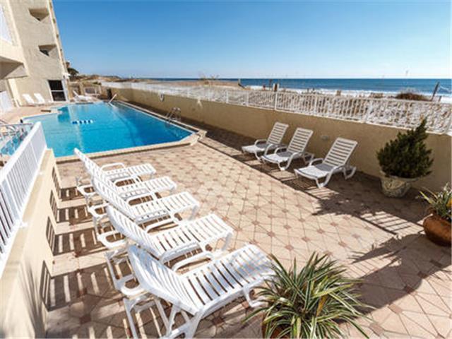 ISLAND ECHO CONDO - Residential