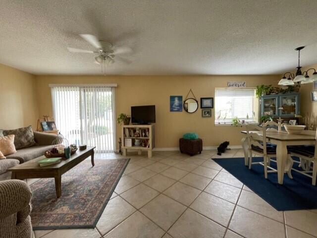 FINISTERRA CONDO - Residential