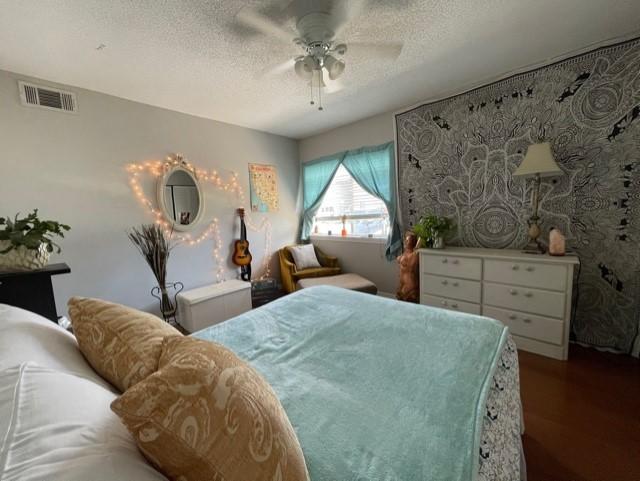 FINISTERRA CONDO - Residential