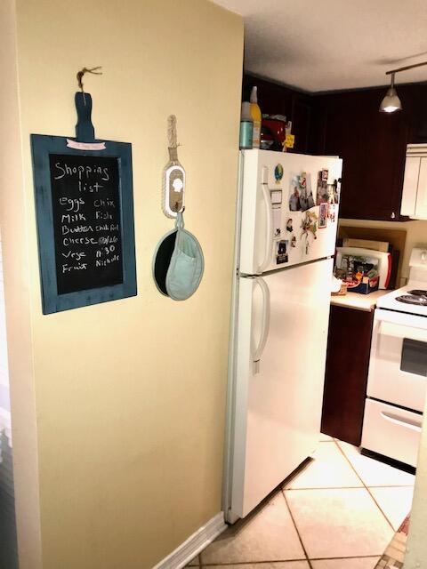 FINISTERRA CONDO - Residential