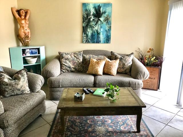 FINISTERRA CONDO - Residential