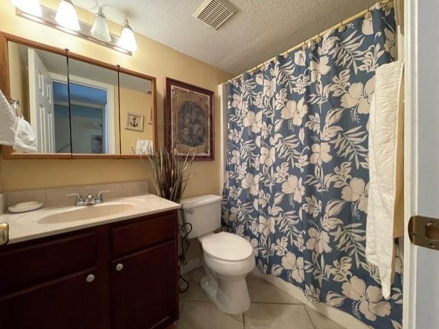 FINISTERRA CONDO - Residential