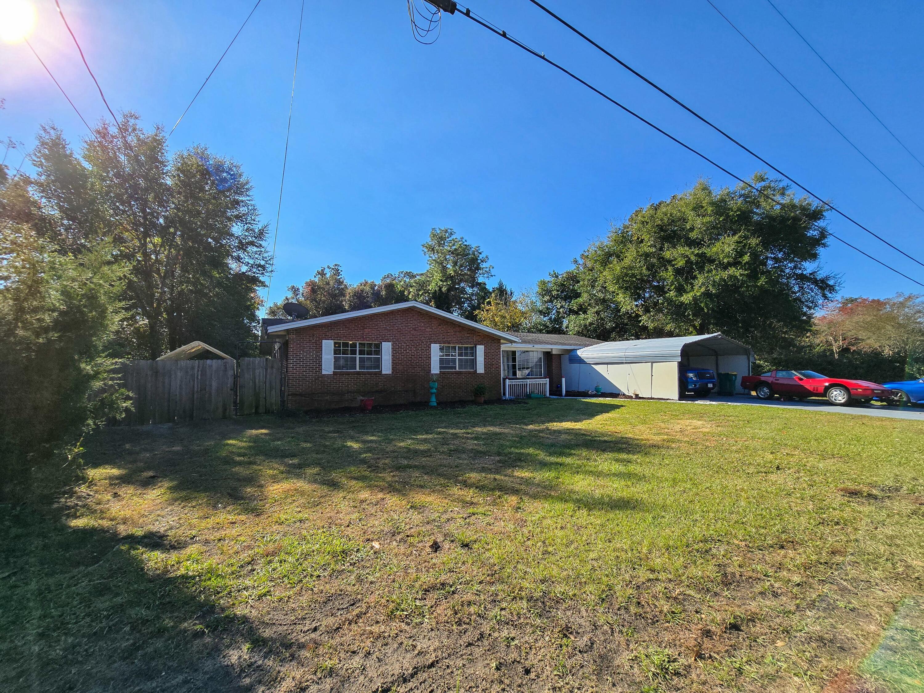 BAYOU POQUITO - Residential