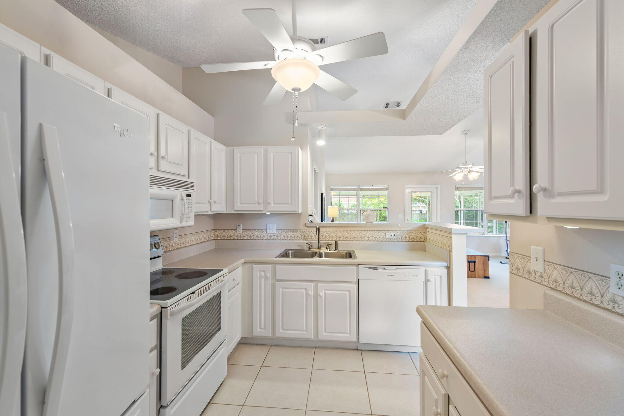 lighthouse Pointe - Residential