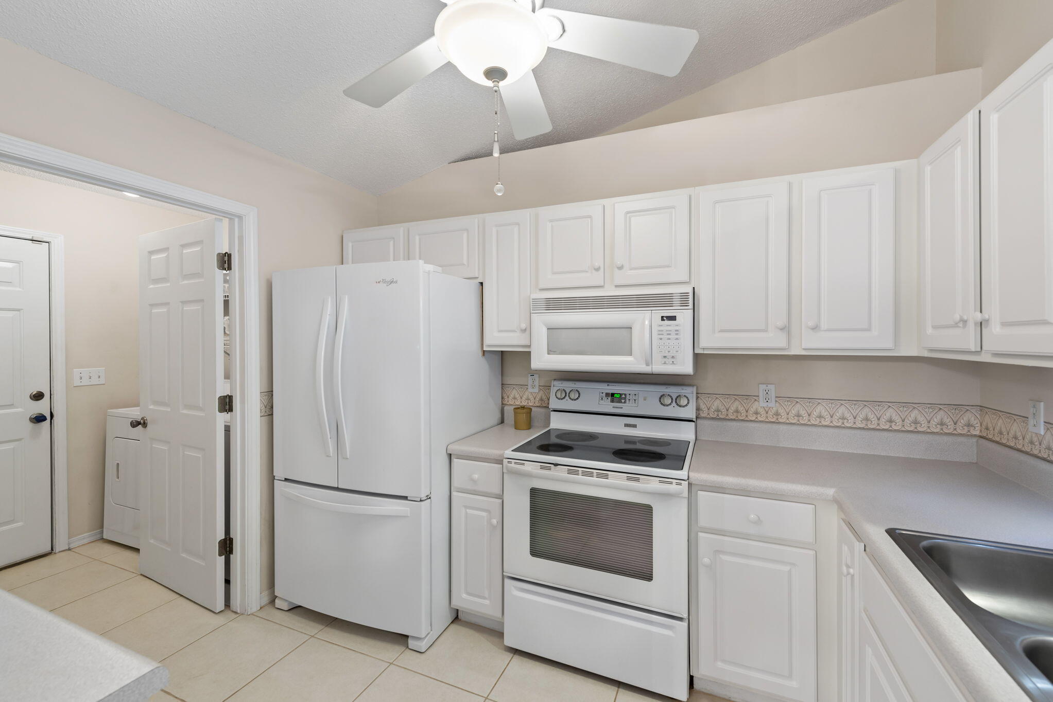 lighthouse Pointe - Residential