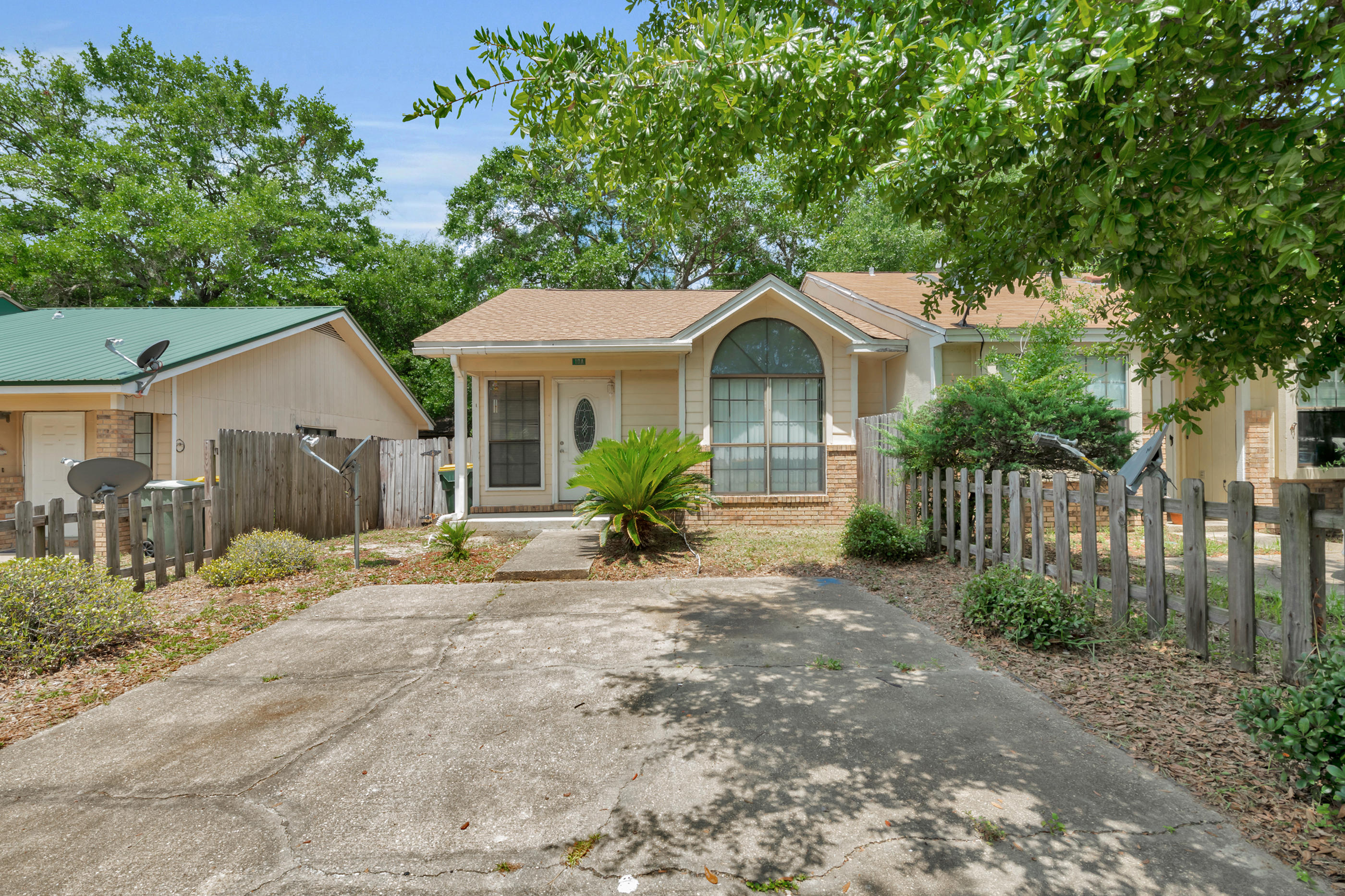 VIKING MANOR PH 1 - Residential