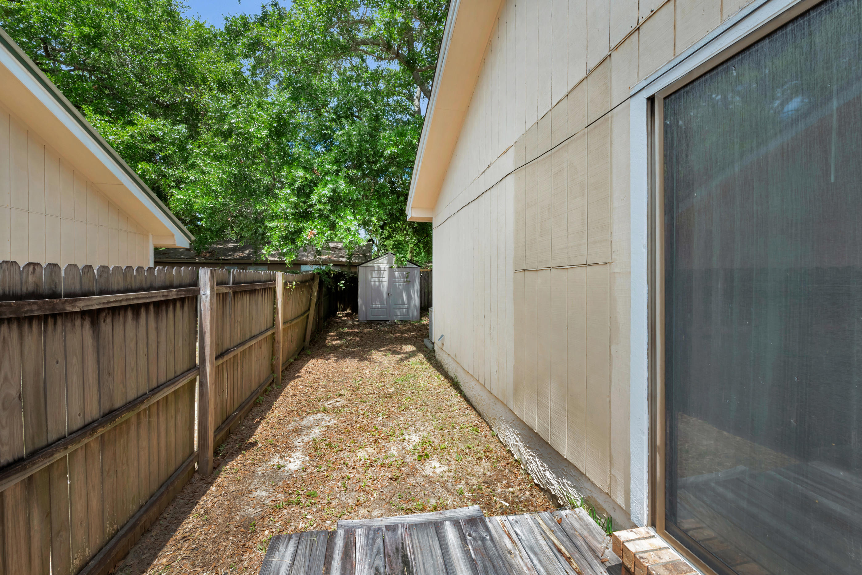 VIKING MANOR PH 1 - Residential