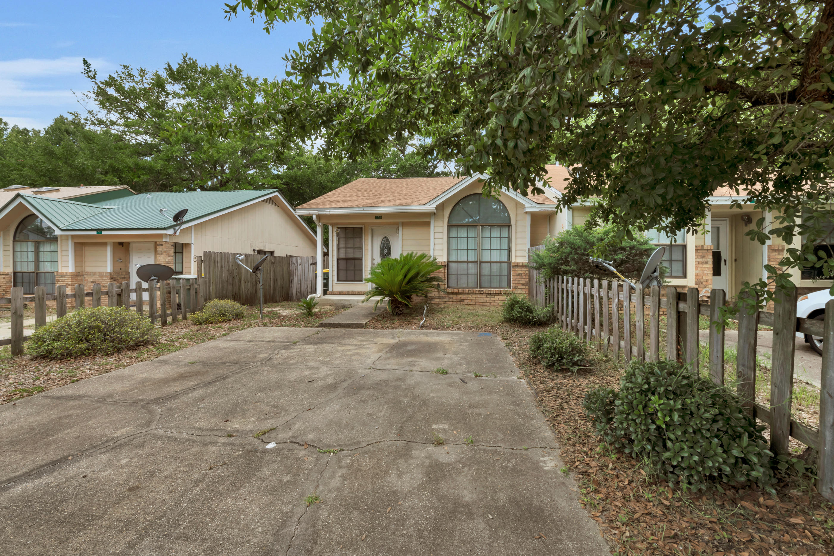 VIKING MANOR PH 1 - Residential