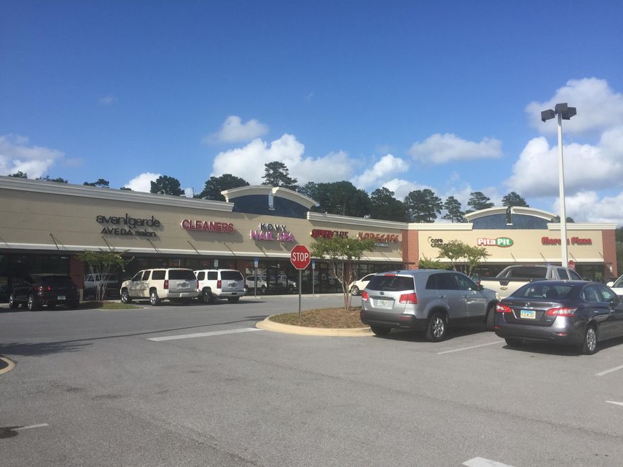 UNIQUE OPPORTUNITY TO LEASE THE LAST AVAILABLE RETAIL UNIT IN THE SHOPPING CENTER ANCHORED BY PUBLIX IN NICEVILLE. OPEN FLOOR CONCEPT WITH ONE BATHROOM. THE LEASE IS TRIPLE NET: $20 PER SQFT BASE RENT PLUS $3.50 IN CAM. SHOPPING CENTER RESTRICTIONS APPLY. PLEASE CONTACT FOR DETAILS.