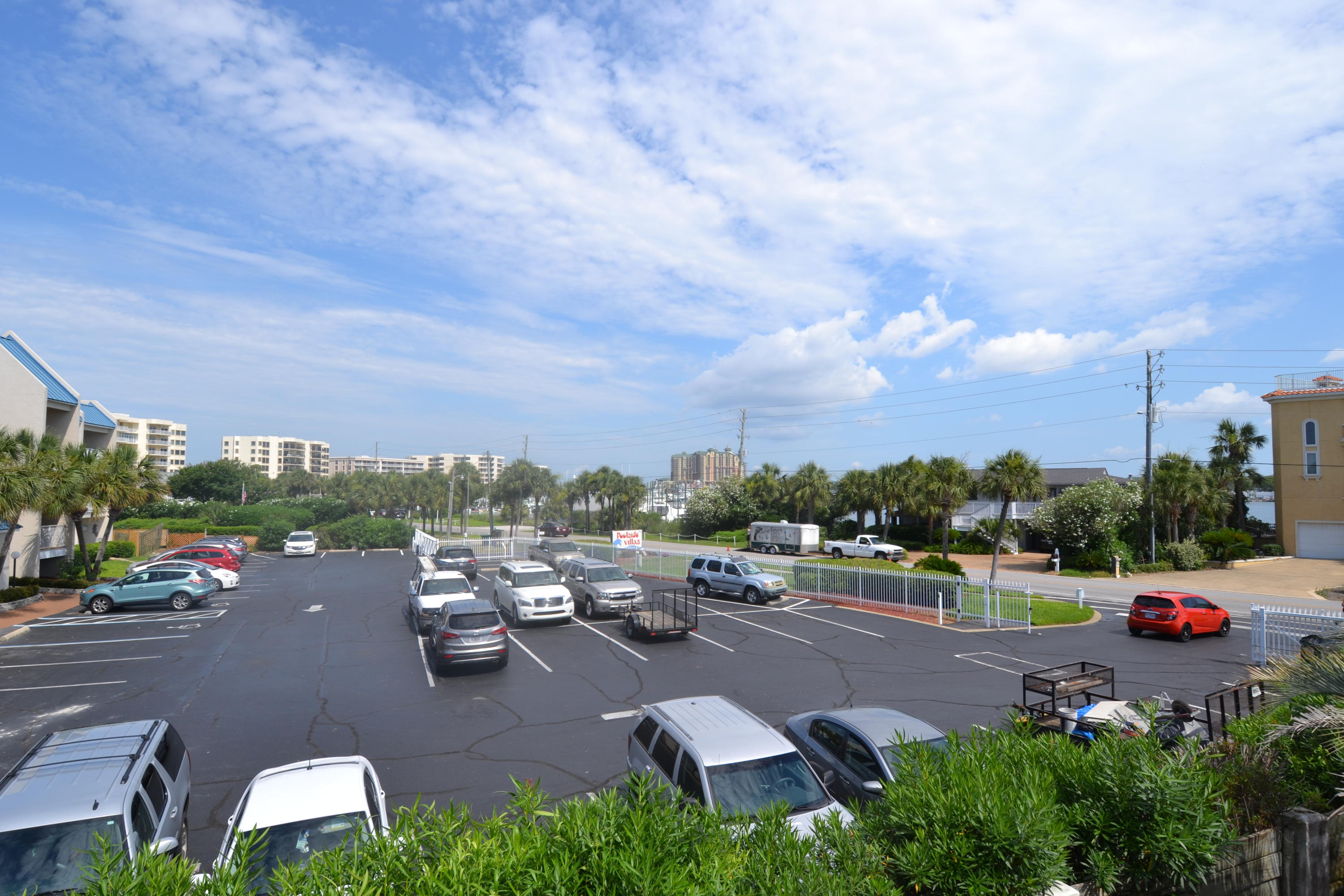 HOLIDAY ISLE - Residential